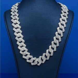 18 inch Iced Hip Hop Miami Cuban Link Chain for Men and Women